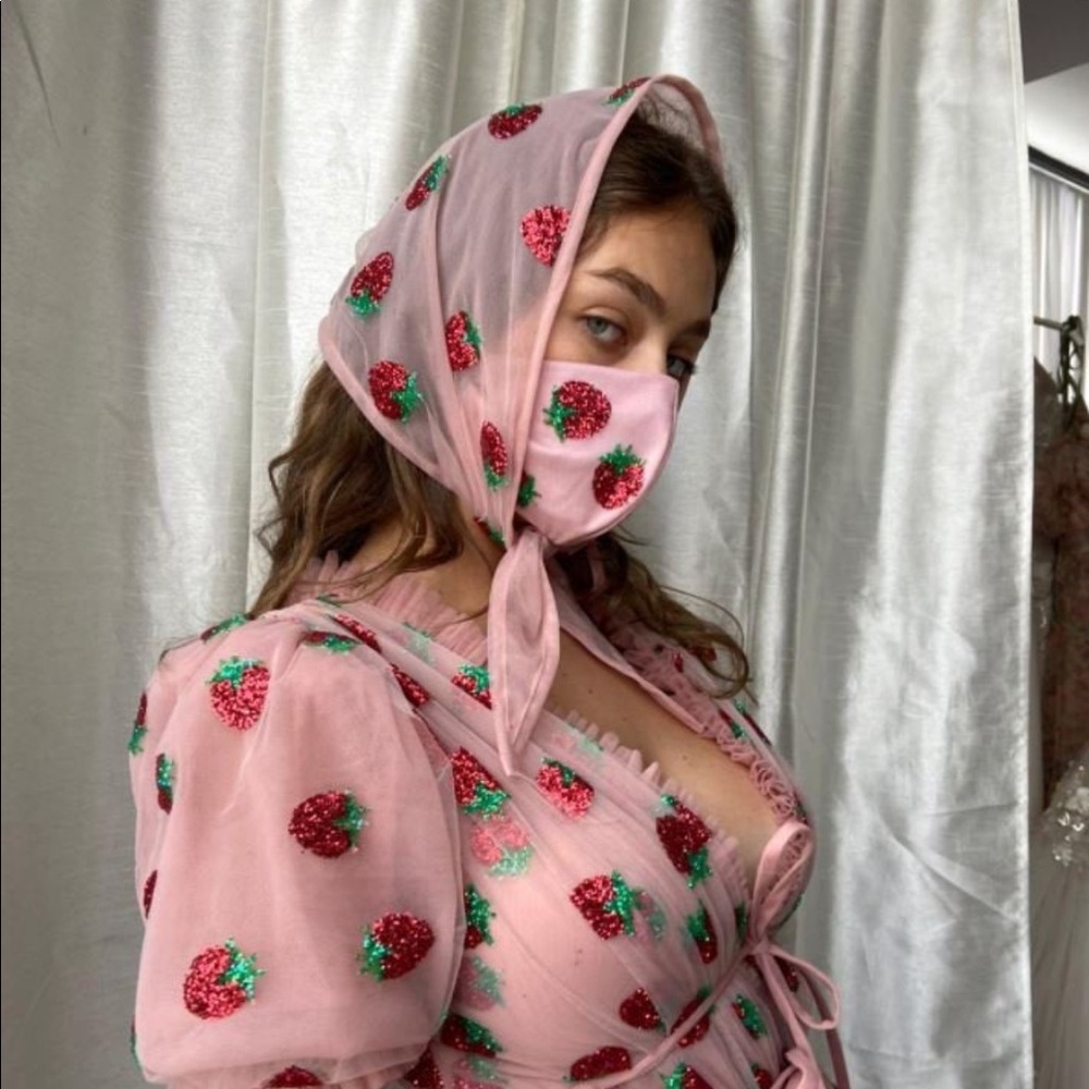 LIRIKA MATOSHI FACE MASK 🍓